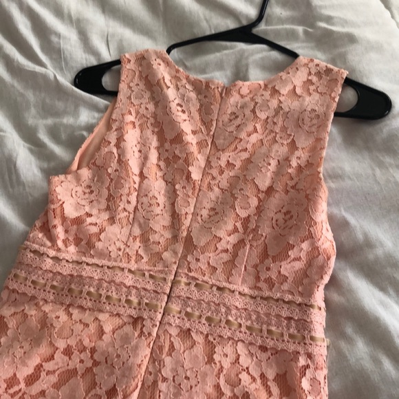Light peach laced dress - Picture 3 of 3
